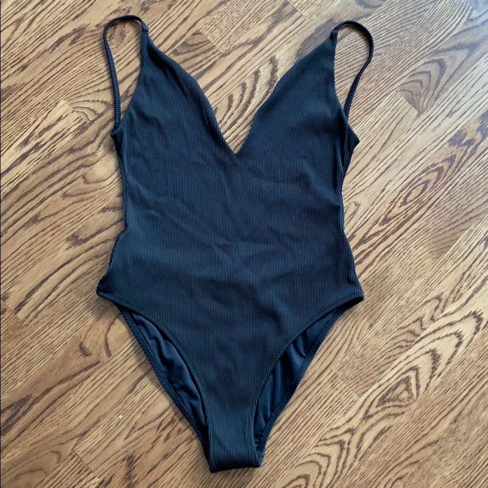 Topshop Plunge ribbed swimsuit 🖤